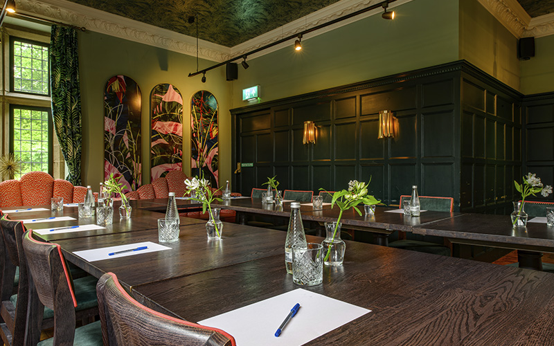 pcp-2024-secondaryspaces-thepinemarten-privatedining-img-01.jpg